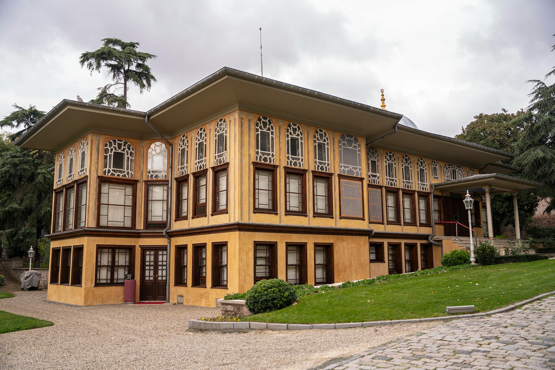 Çolakhasan Tekkesi